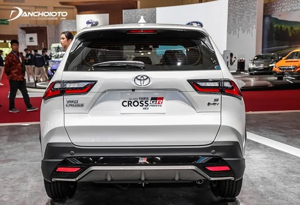 duoi-xe-yaris-cross-2023