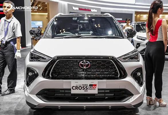 ngoai-that-xe-yaris-cross