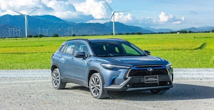 Khám phá Công Nghệ Xe Hybrid trên Toyota Corolla Cross: Sự Kết Hợp Hoàn Hảo Giữa Tiết Kiệm Nhiên Liệu và Hiệu Suất